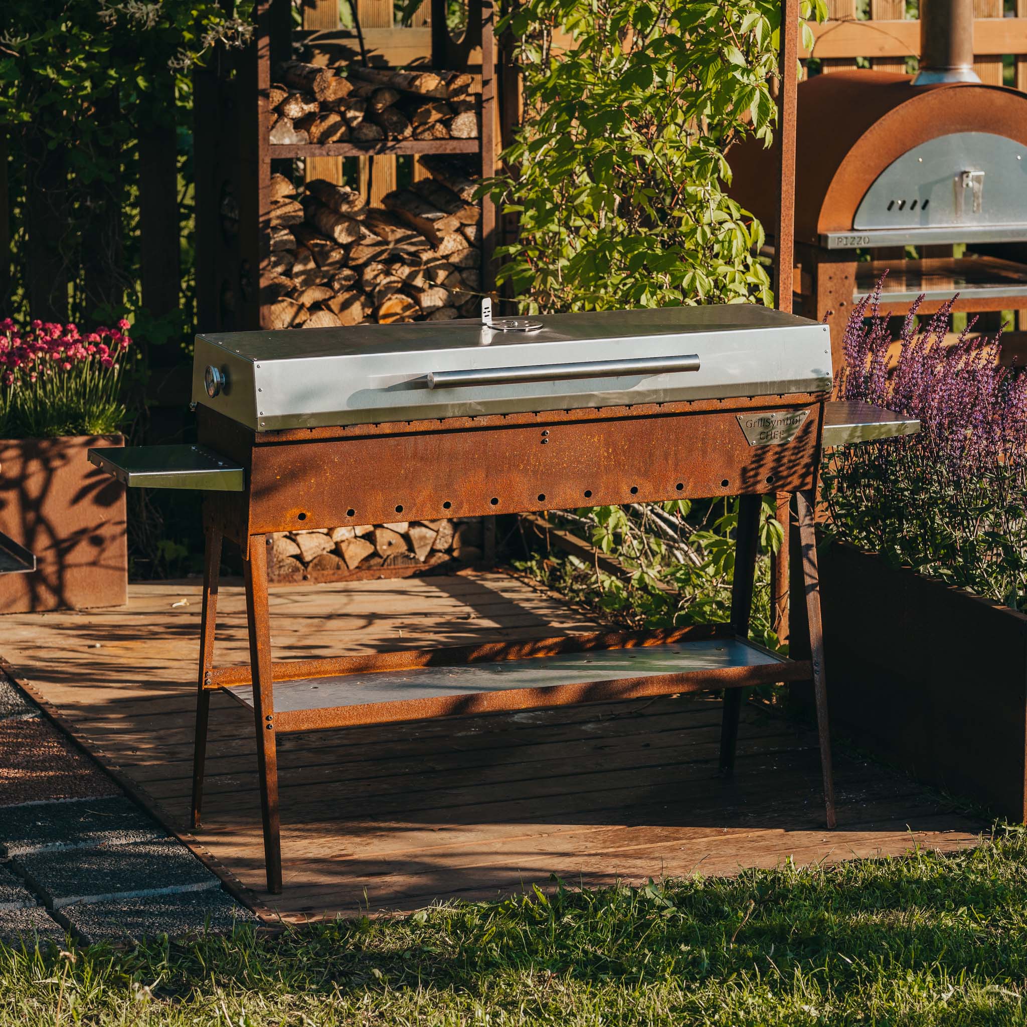 Hiiligrilli Chef XL – Corten Teräs 151 × 35 × 95 cm