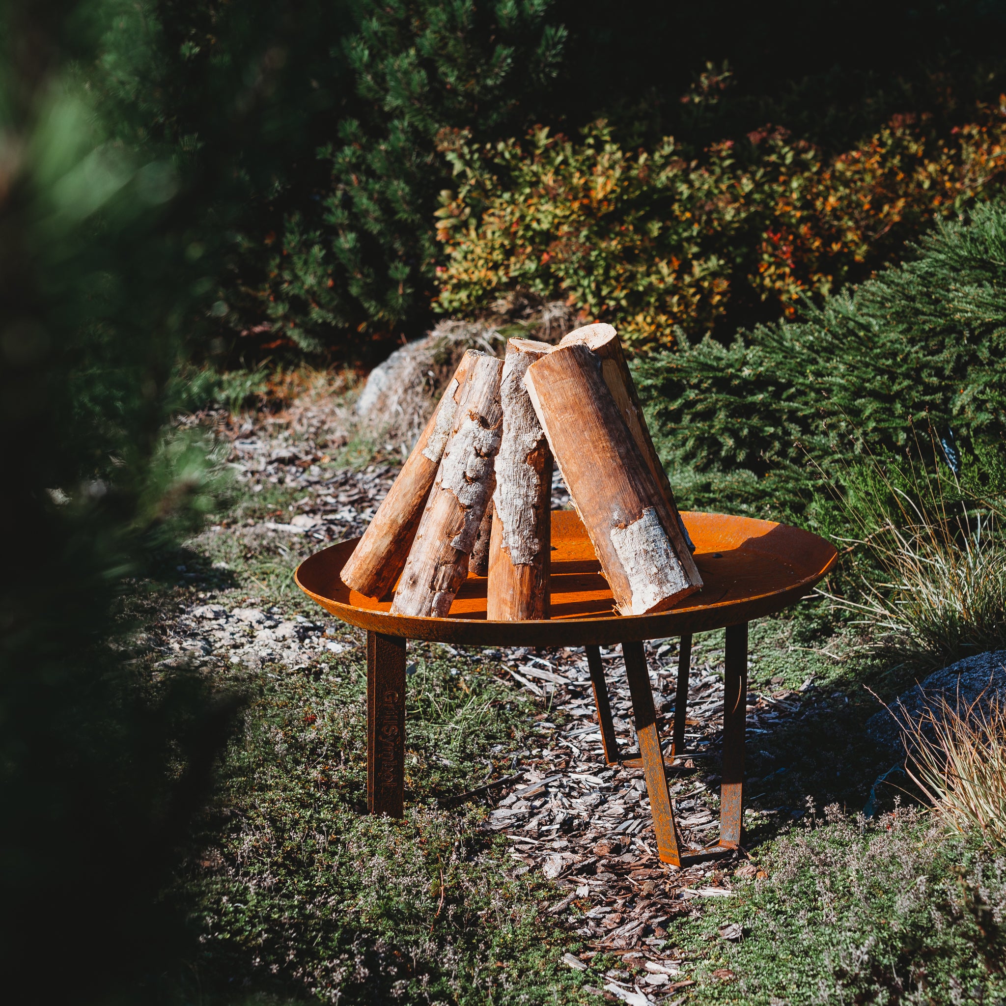 Elegante – Corten Teräs Ulkotulisija ø 72 cm